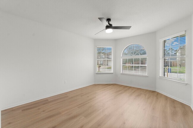 Building Photo - 29030 Fox Fountain Ln