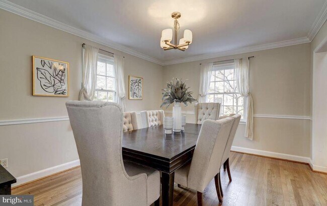 Foto del edificio - 1628 N Harrison St
