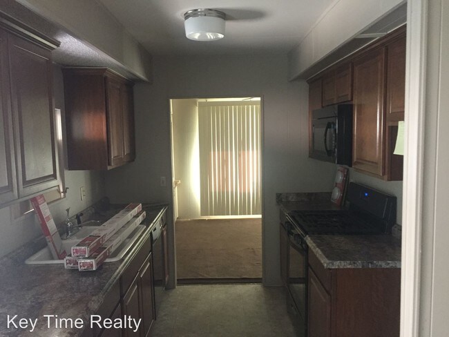 Building Photo - 2152 Whitewater Dr