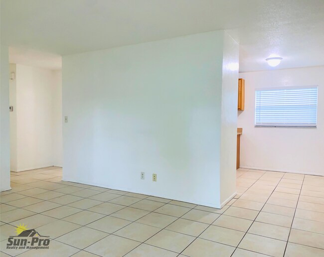 Foto del edificio - 1965 Nelson Ave