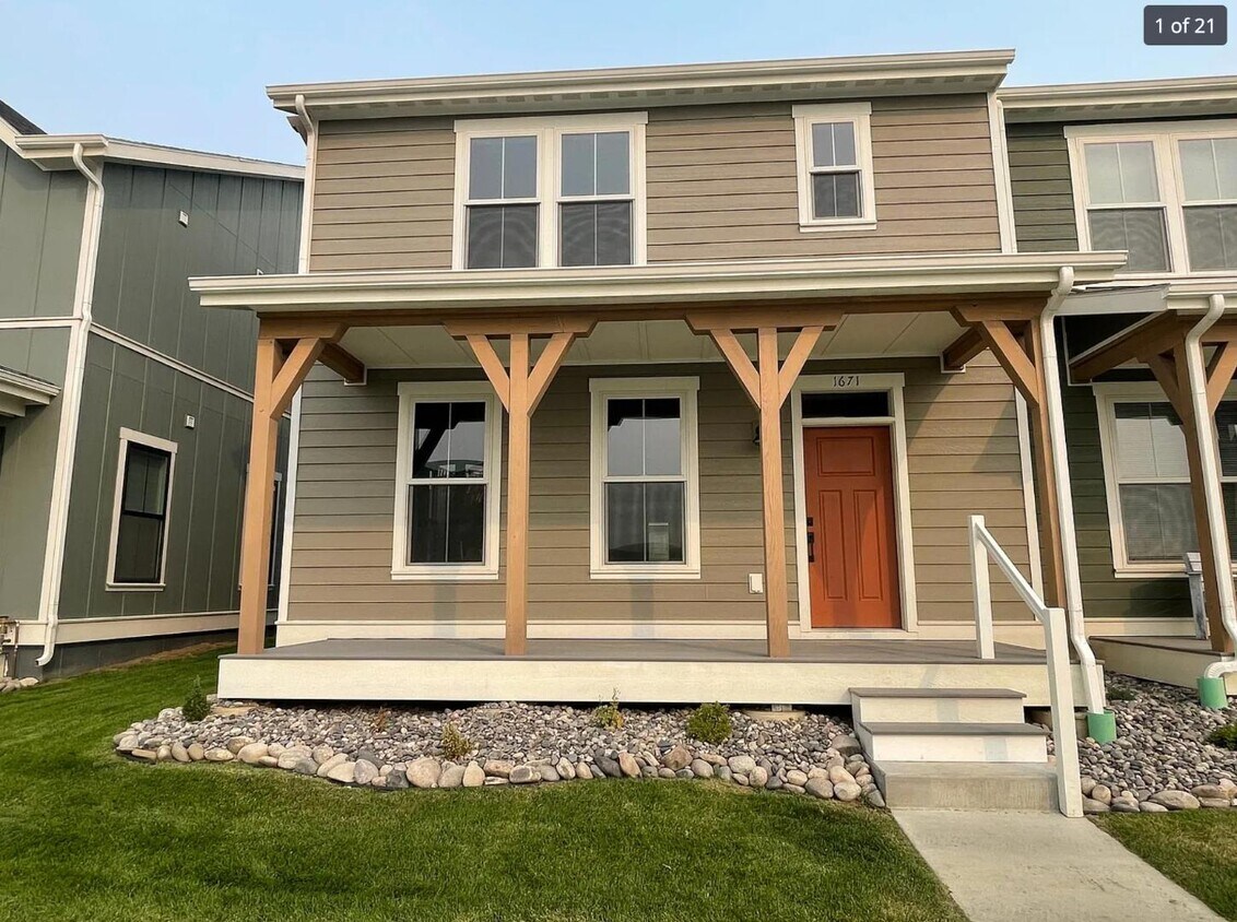 Foto principal - 1671 St George Blvd
