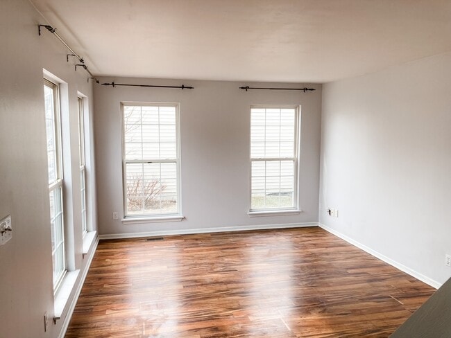 Fotografía del edificio - 10018 70th St