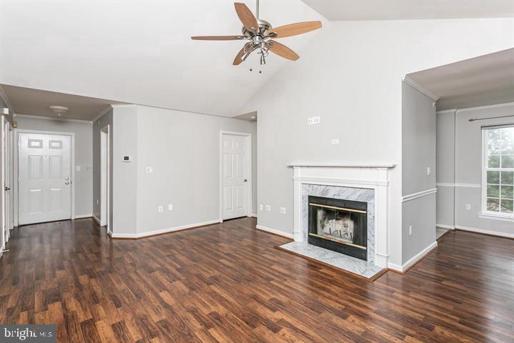 Primary Photo - 4402 Silverbrook Ln