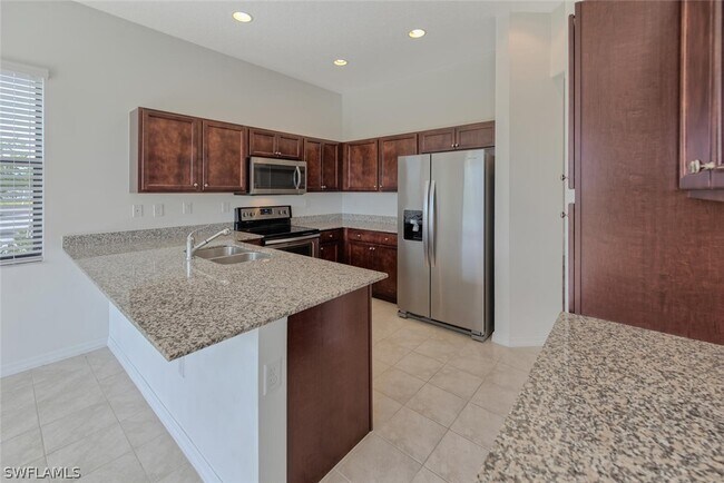 Building Photo - 8720 Madrid Cir