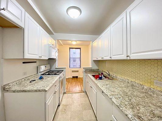 Foto principal - 2 bedroom in BRONX NY 10471