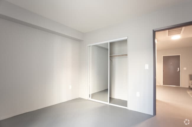 1BR, 1BA-700 SF - Manali Residence