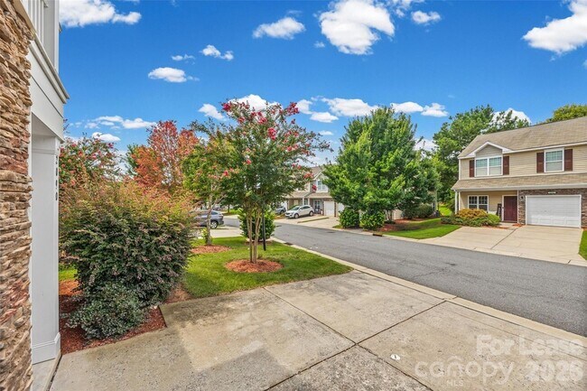Foto del edificio - 2090 Shady Pond Dr