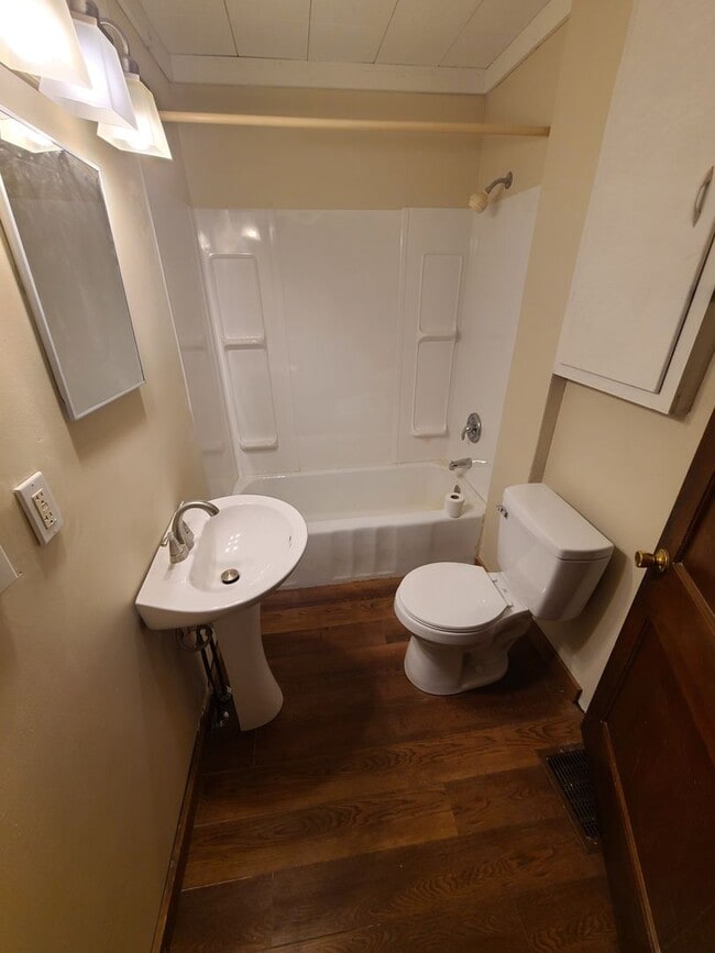 Building Photo - Near Southgate - coming soon