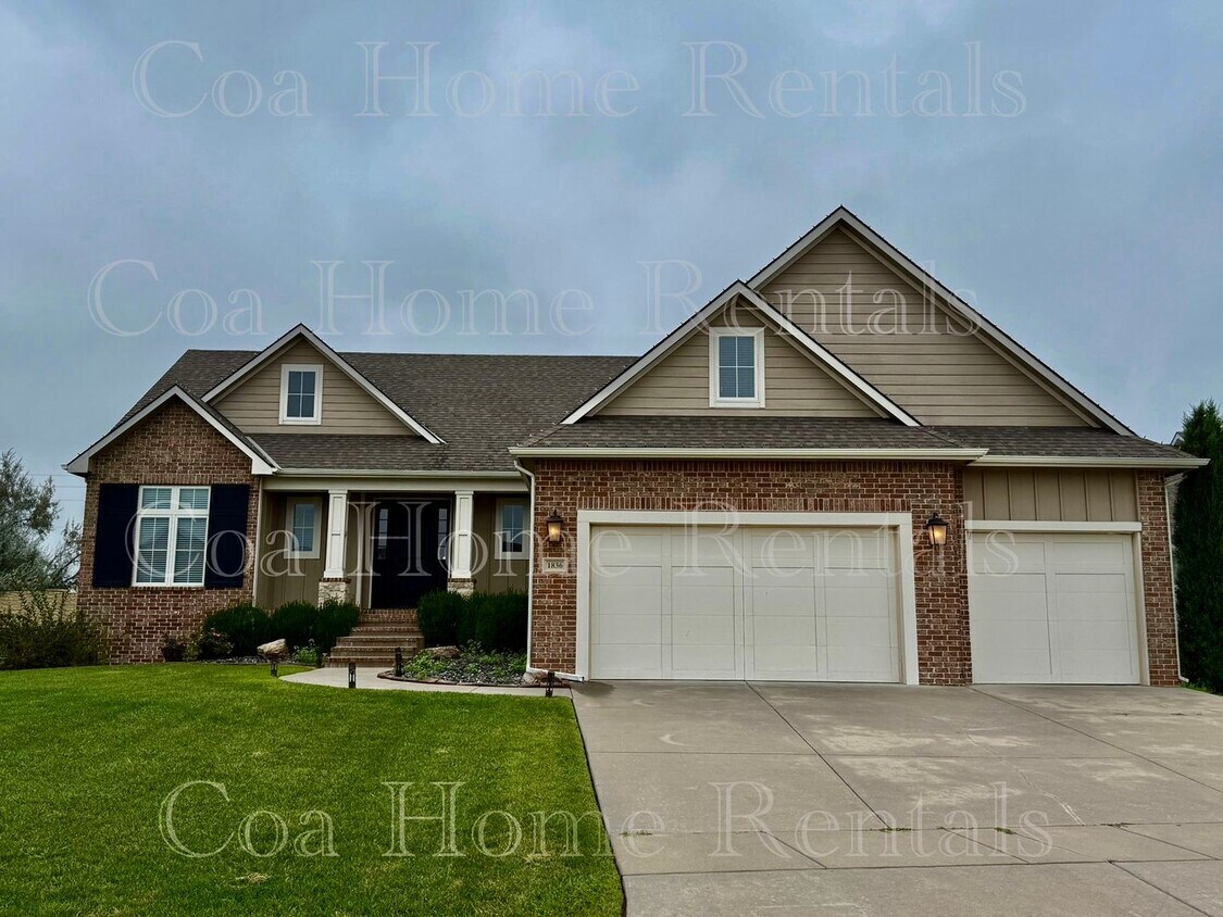 Foto principal - Beautiful Andover Schools Home