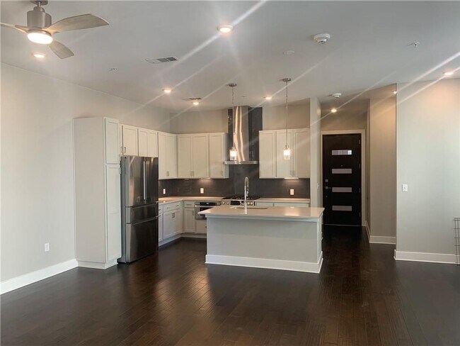 Foto del edificio - 4405 Jackson Ave