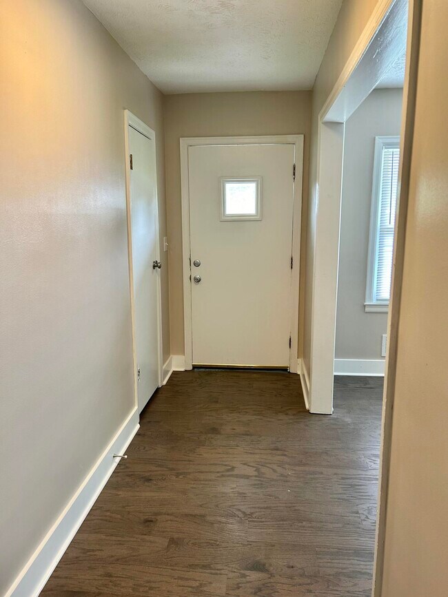 Foto del edificio - 179 Winding Way Dr