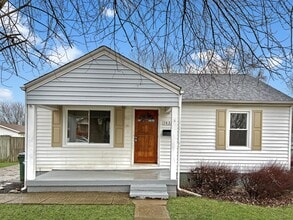 Building Photo - 1432 Parkamo Ave