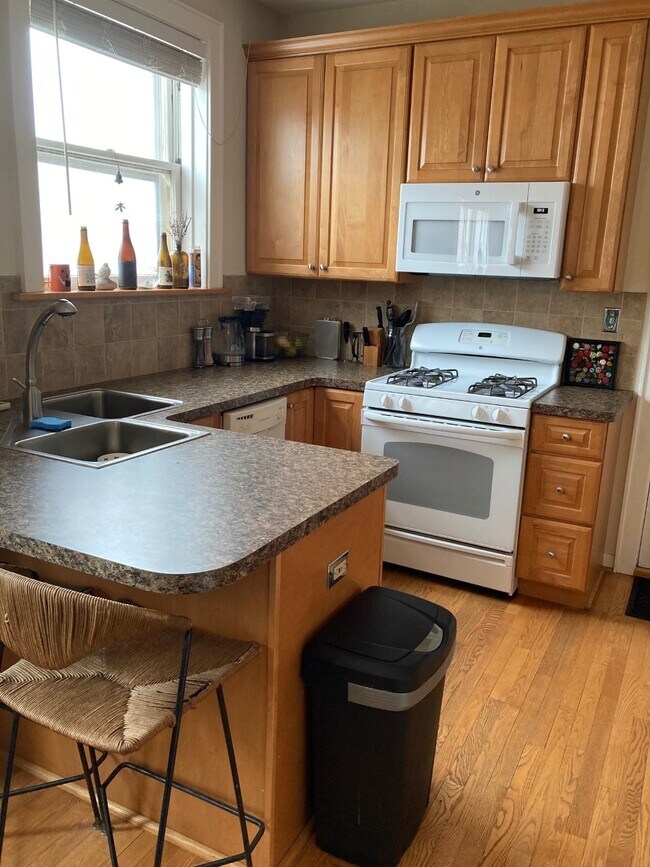 Foto del edificio - 4831 N Rockwell St