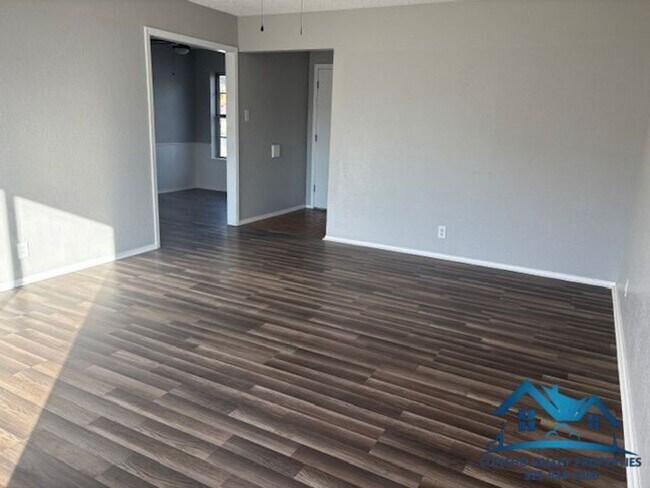 Foto del edificio - 1101 Wynne Ave