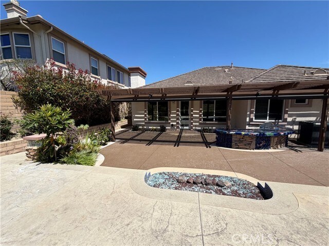 Foto del edificio - 28911 Drake