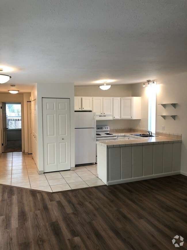 Building Photo - 6913 Totara Pl