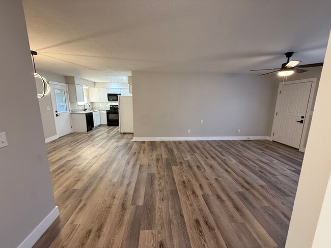 Foto del edificio - 133 W Terrace Ct