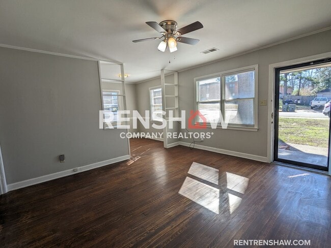 Building Photo - Duplex unit in Desirable Hedgemoor Neighbo...