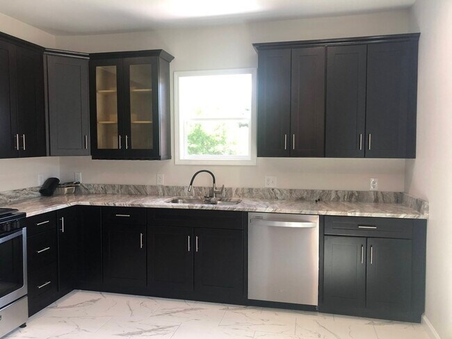 Foto del edificio - 28-32-32 Calvary St