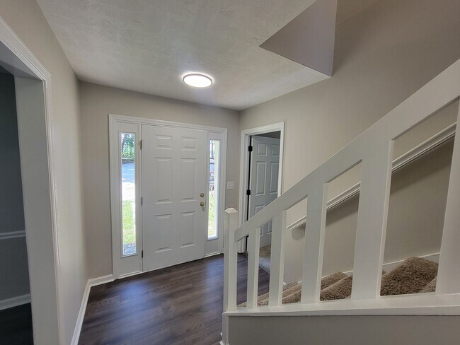 Foto del edificio - 428 Pleasant Home Rd