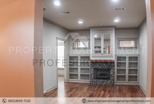 Building Photo - A custom beauty in a gated subdivision!