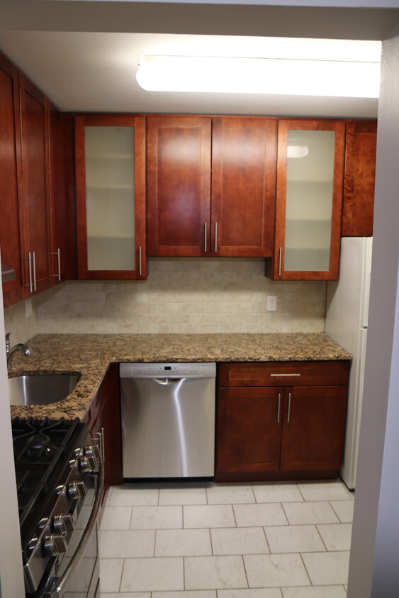 Foto principal - 46 Lawson Ln