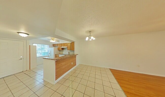 Foto del edificio - 380 2nd Ave N