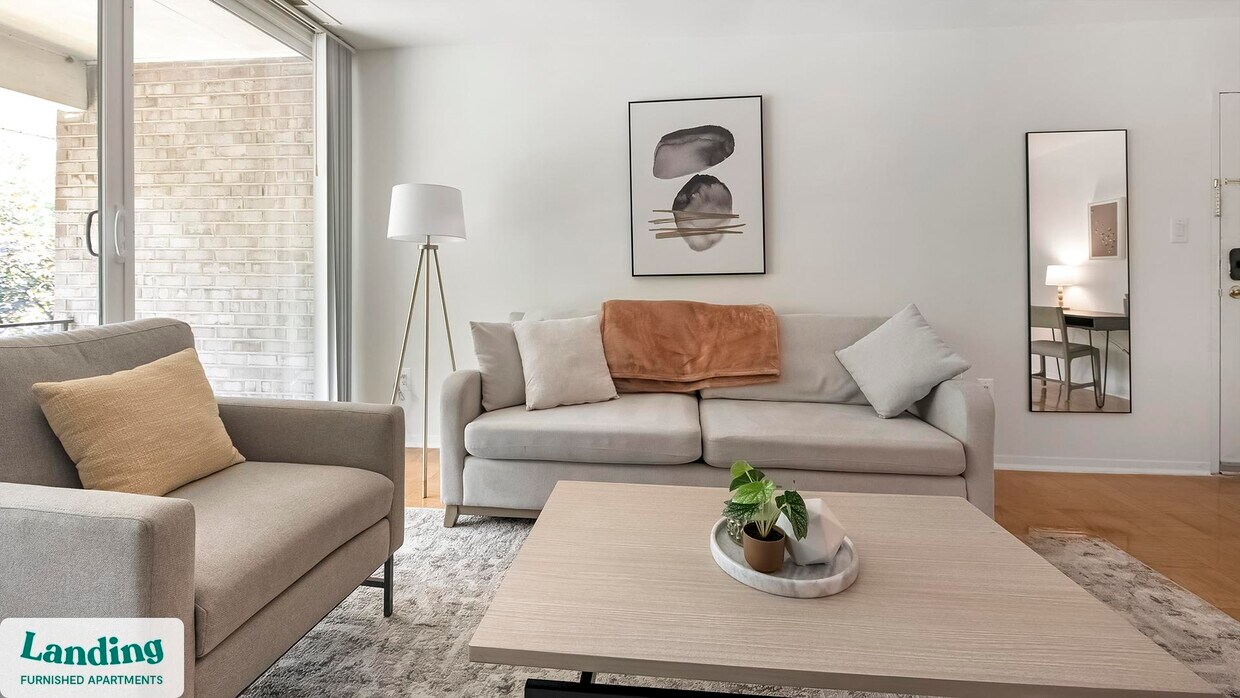 Foto principal - 6220 Springhill Dr