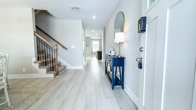 Foto del edificio - 230 Wexford Wy