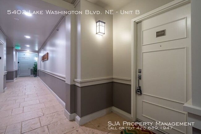 Foto del edificio - Downtown Kirkland Condo!