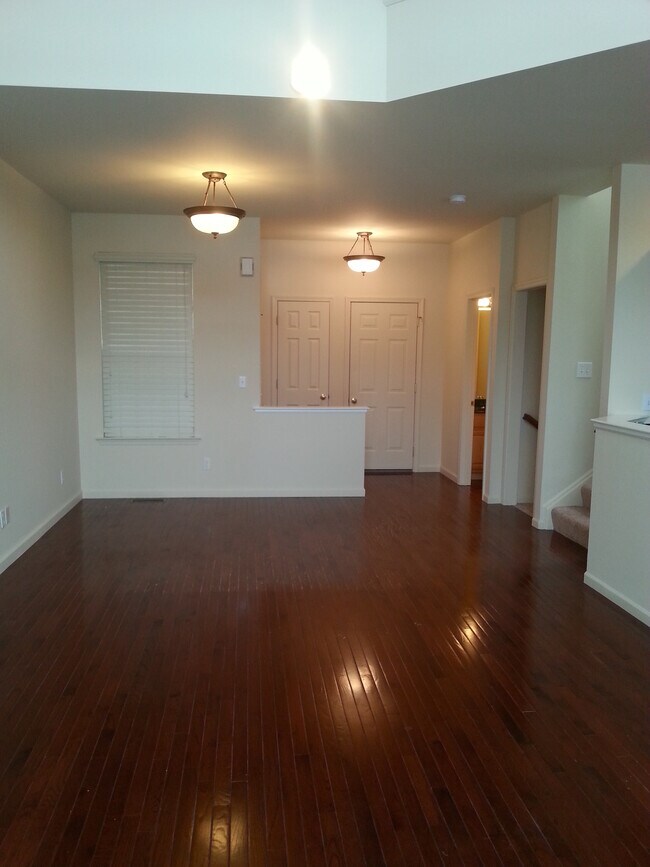 Foto del edificio - 720 Ferris Way