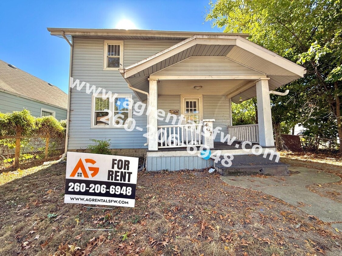 Primary Photo - 2 Bedroom House