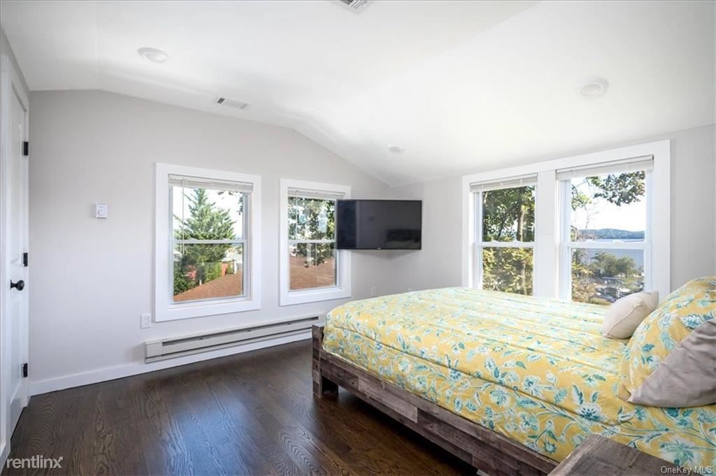 Foto del edificio - 3 br, 2 bath House - 18 Kinney St