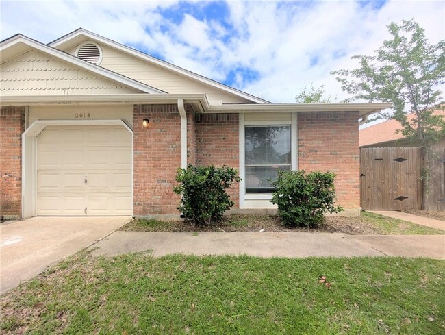 Foto del edificio - 2018 Redwing Way