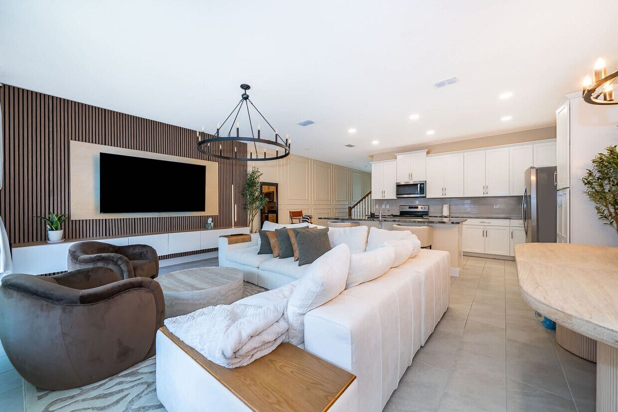 Foto principal - 1660 Tropical Palms Cir