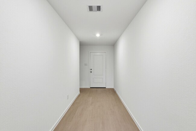 Foto del edificio - 15227 Abella Dr