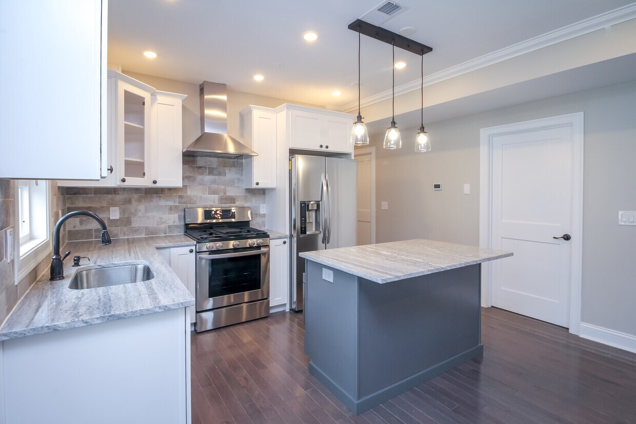 43 Cypress St, Watertown, MA 02472 Townhome Rentals in Watertown MA