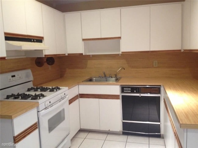 Foto del edificio - 6921 SW 24th St