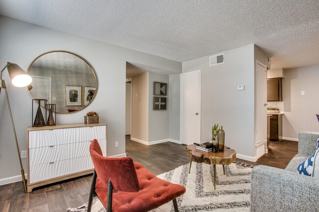 B1 - 2BD, 1BA - 930SF - Living Room - The Ruston