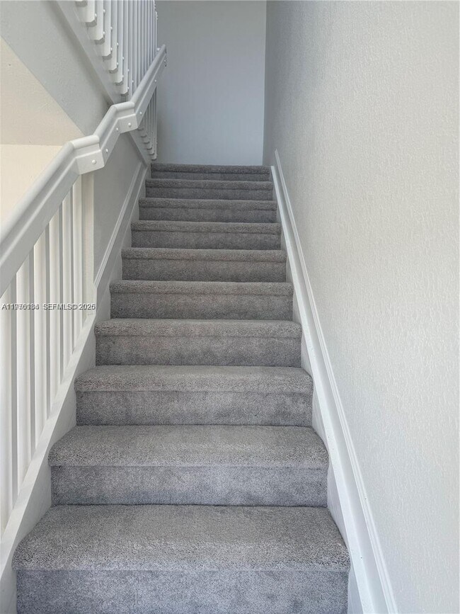 Foto del edificio - 621 SE 13th St Cir