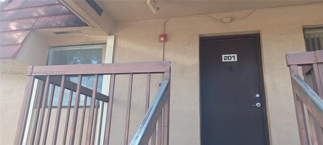 Building Photo - 14871 SW 104th St
