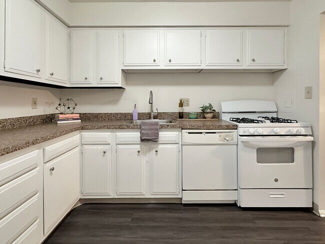 Interior Photo - Coppertree Apartments