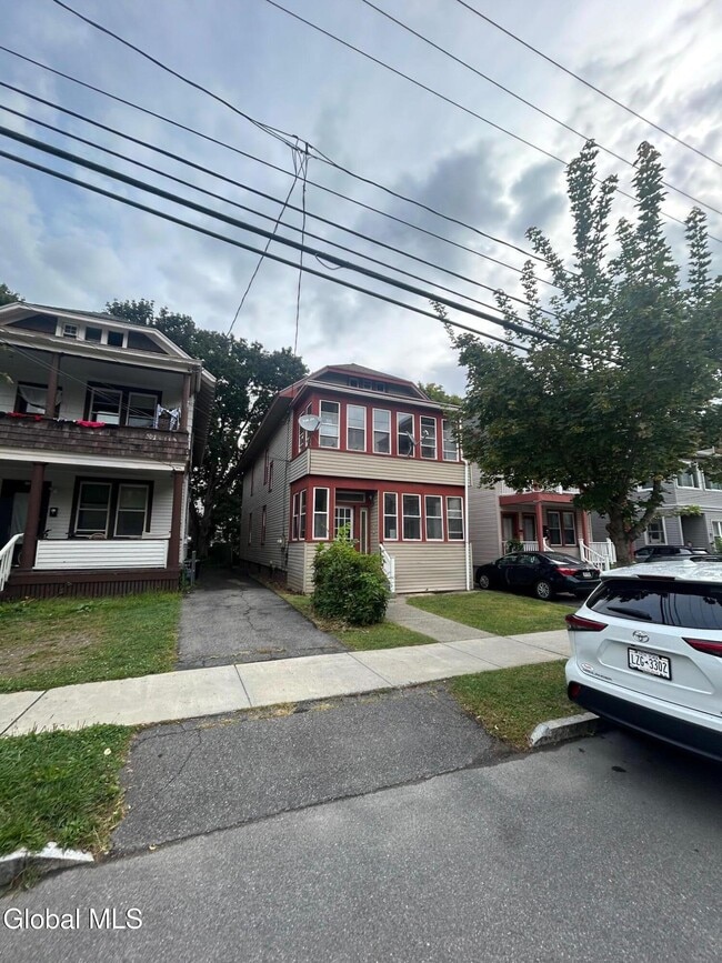 Building Photo - 443 Myrtle Ave