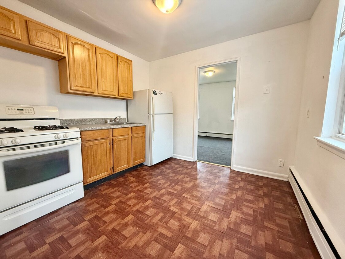 Primary Photo - Spacious 1-Bedroom Apartment in a Quiet Ne...