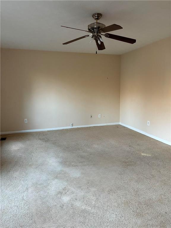 Building Photo - 3253 Deshong Dr SW