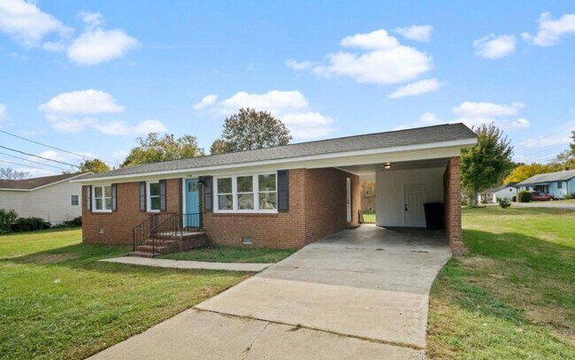 Foto del edificio - Well maintained 3 bedroom home!