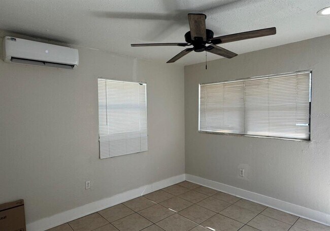 Foto del edificio - 10022 N Lantana Ave