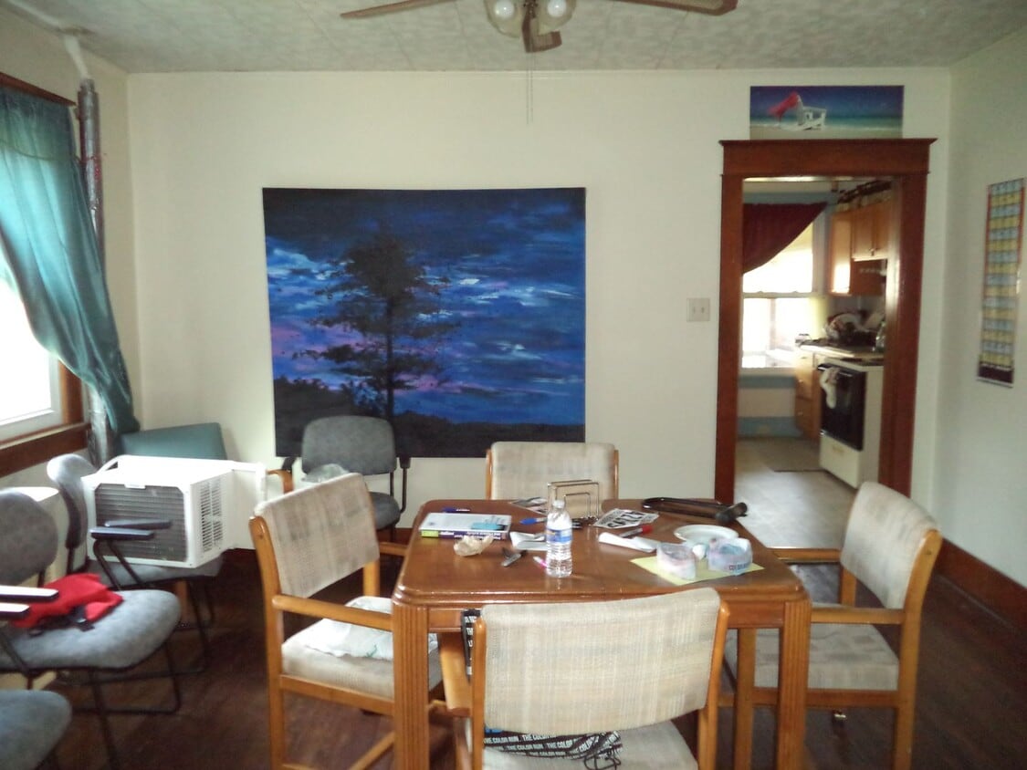 811 W Beaver Ave Unit 1, State College, PA 16801 Room for Rent in