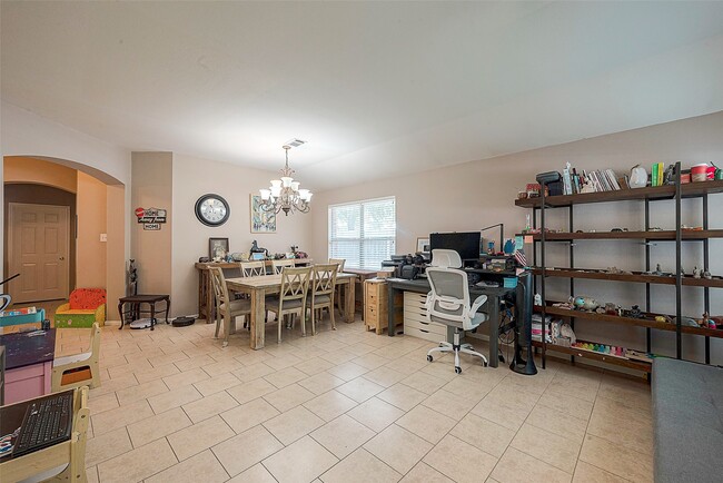 Foto del edificio - 1602 Rustic Hollow Ln