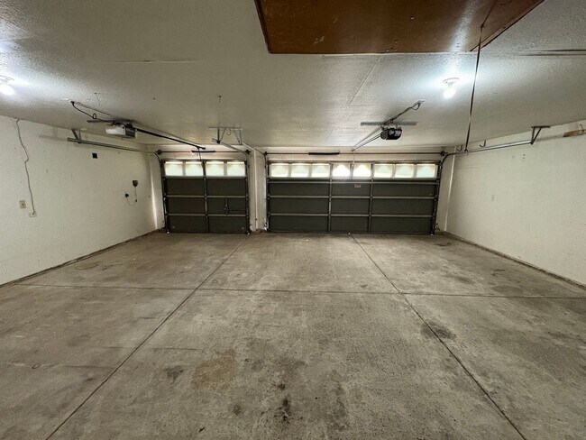 Foto del edificio - Gorgeous home with a swimming pool coming!